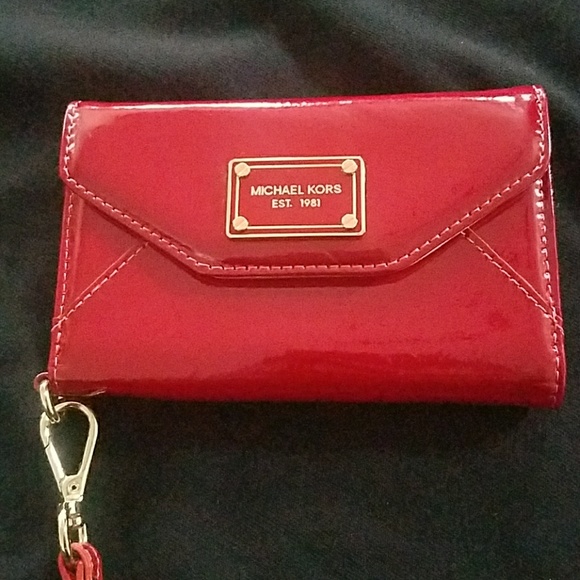 Michael Kors Accessories - Michael Kors Wrist Wallet and IPhone 4s case